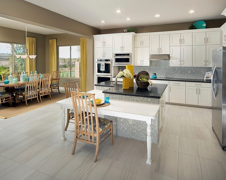 Peoria Residence by Meritage Homes