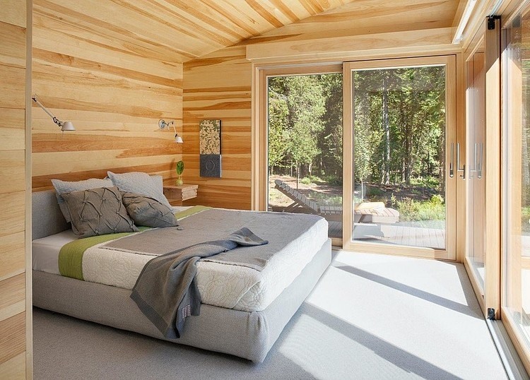 Pond House by Peacock Builders