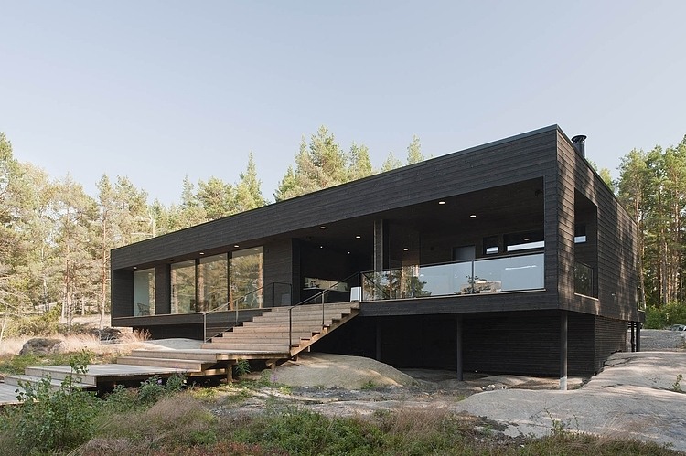 Summer Villa by Haroma & Partners
