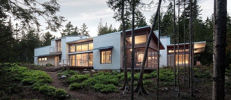 Pond House by Peacock Builders