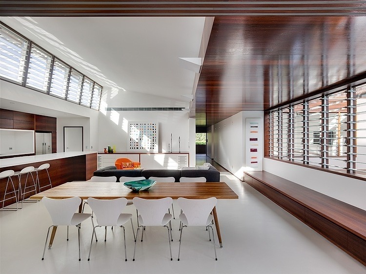 Queens Park Residence by Clinton Cole