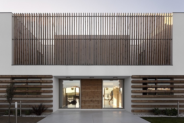 Casa PDR 385 by Fra G Ment Os