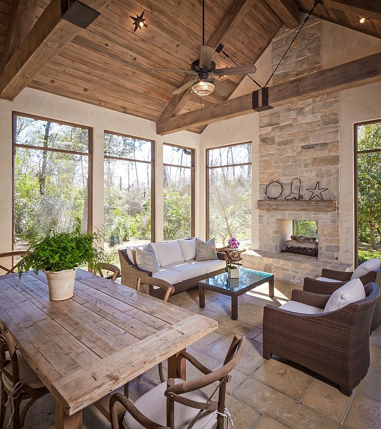 Houston Residence by Thompson Custom Homes