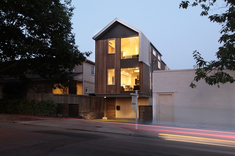 Lever Homes by First Lamp Architecture and Construction