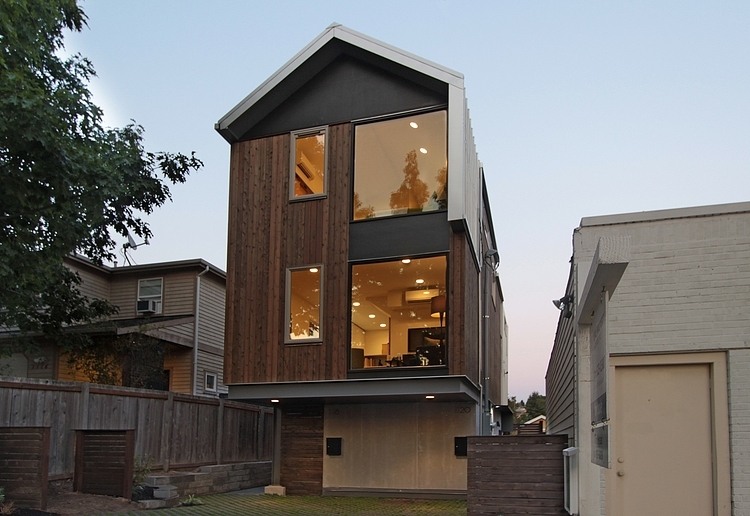 Lever Homes by First Lamp Architecture and Construction