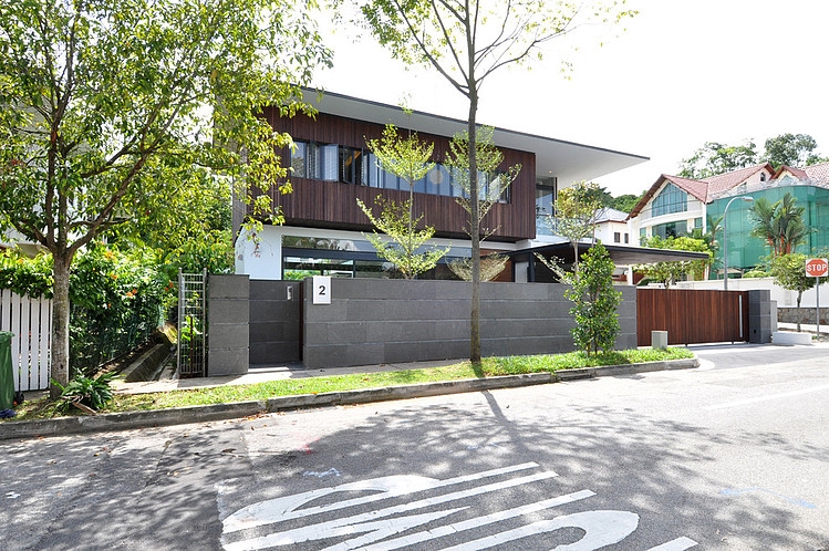 Sunset Terrace House by Architology
