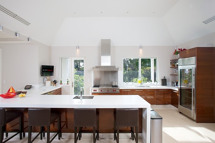 Indian Creek Island Residence by Bart Reines Construction