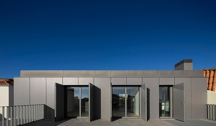 Parede 11 by Humberto Conde Arquitectos