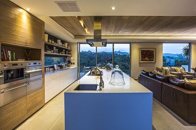 Albizia House by Metropole Architects