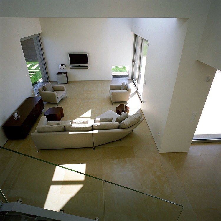 Residence in Larissa by Potiropoulos D+L Architects