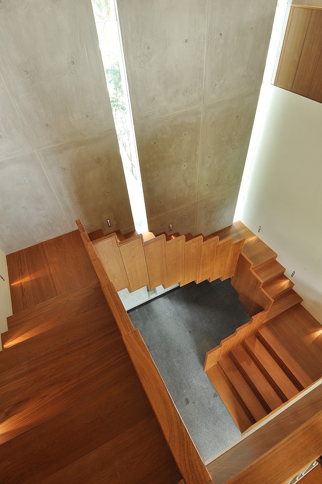 Sunset Terrace House by Architology