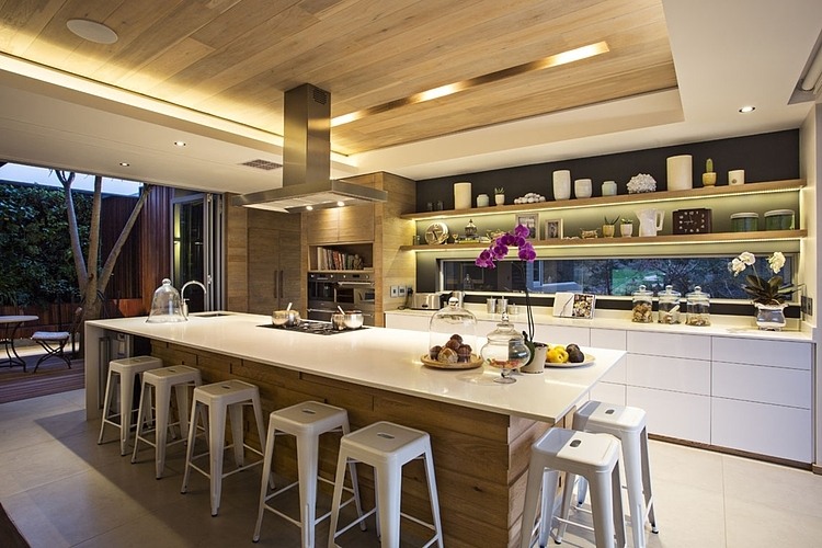 Albizia House by Metropole Architects
