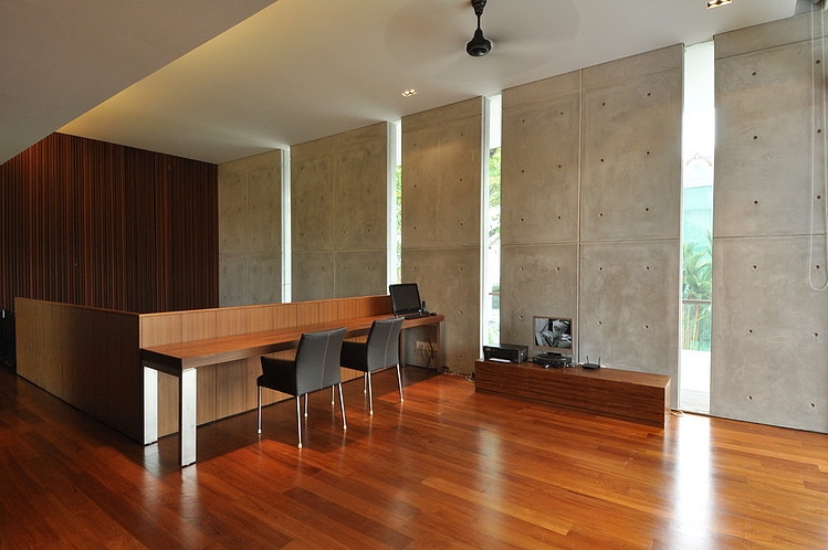 Sunset Terrace House by Architology