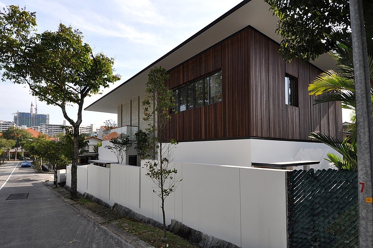 Sunset Terrace House by Architology