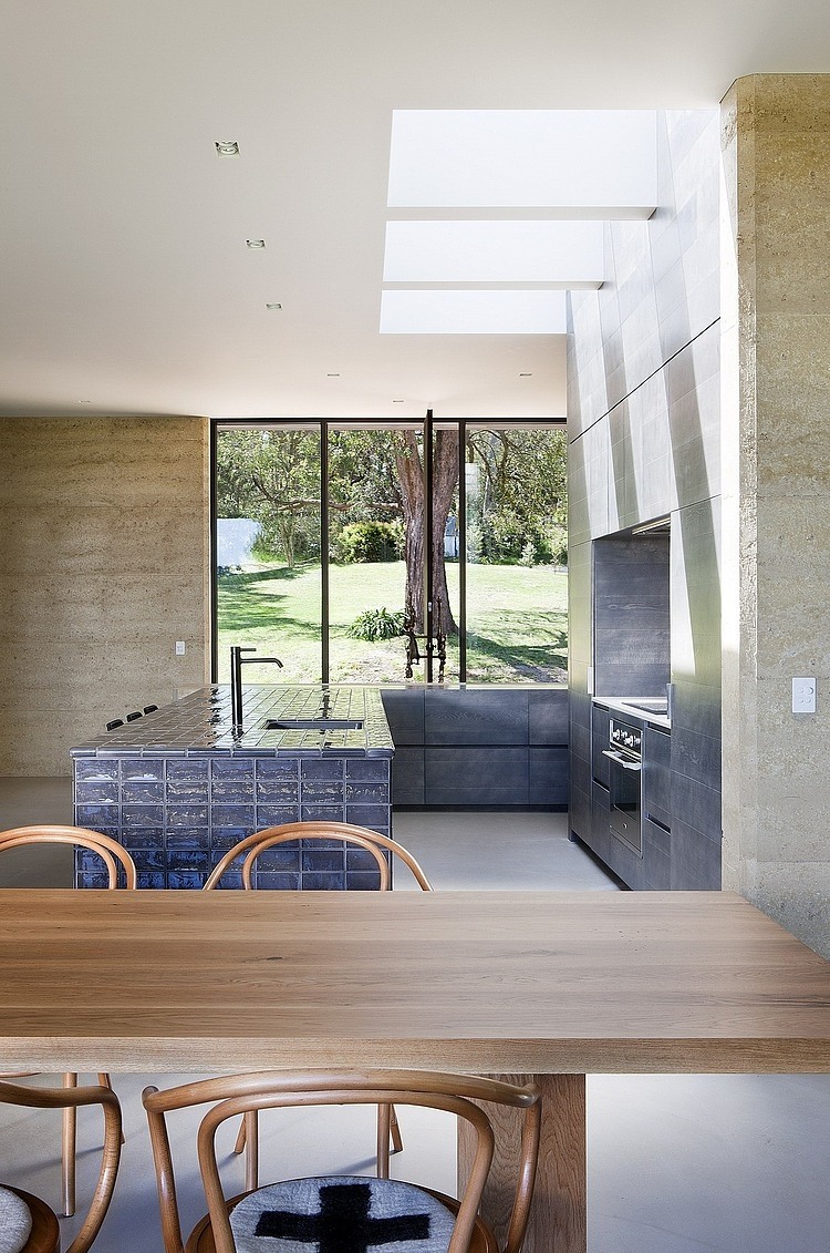 Merricks House by Robson Rak Architects