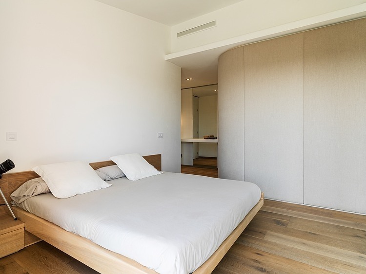 Modern Family Residence by Marga Rotger