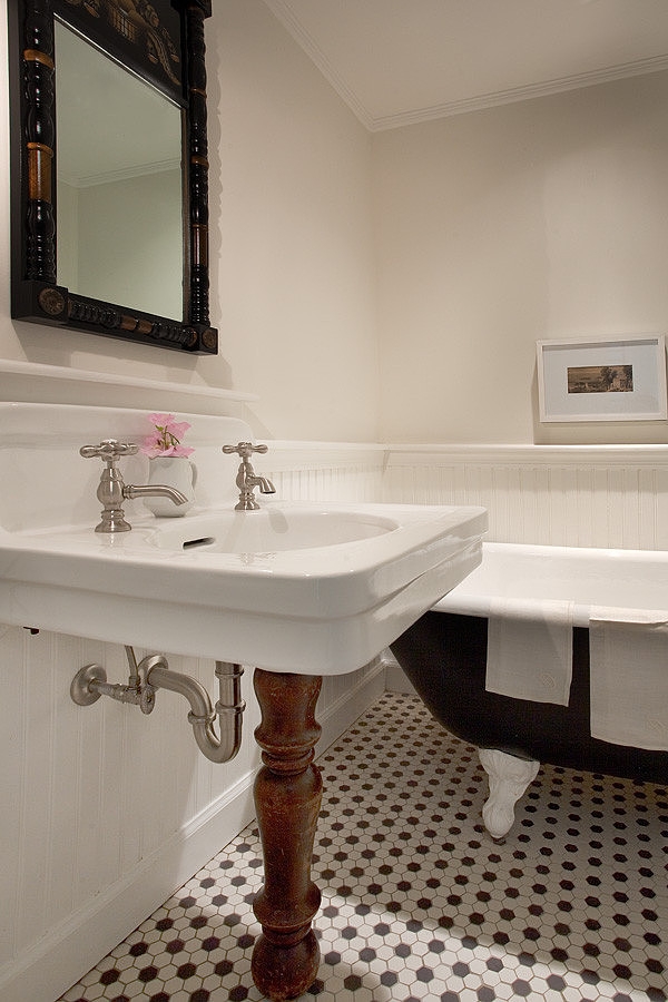 River Road Cottage by Sullivan Building & Design Group