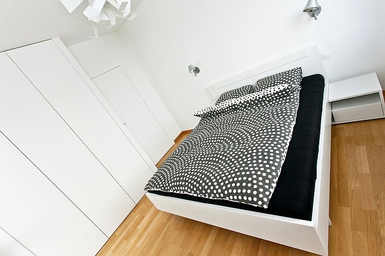 Aviator Apartment by mode:lina architekci