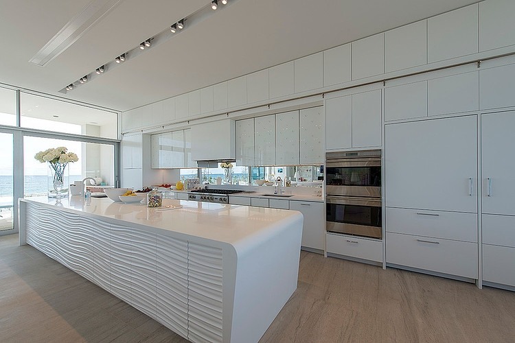 Dune Road House by Jason Klinge Residential Contracting