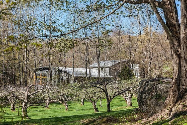 Washington House by Demetriades + Walker