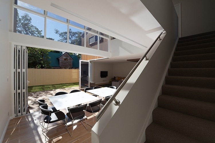 Cooks Hill Residence by Bourne Blue Architecture
