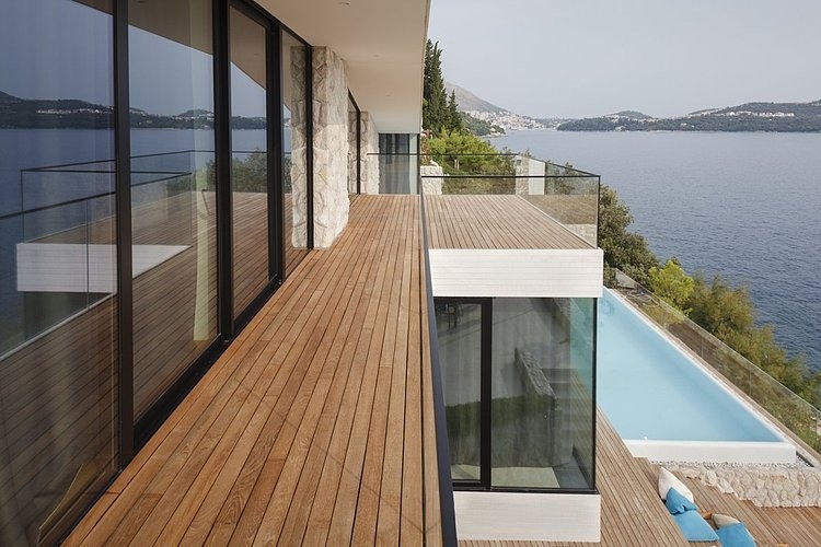 V2 House by 3LHD Architects