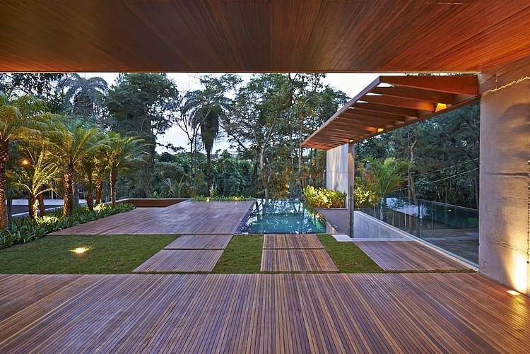 Bosque da Ribeira Residence by Anastasia Arquitetos