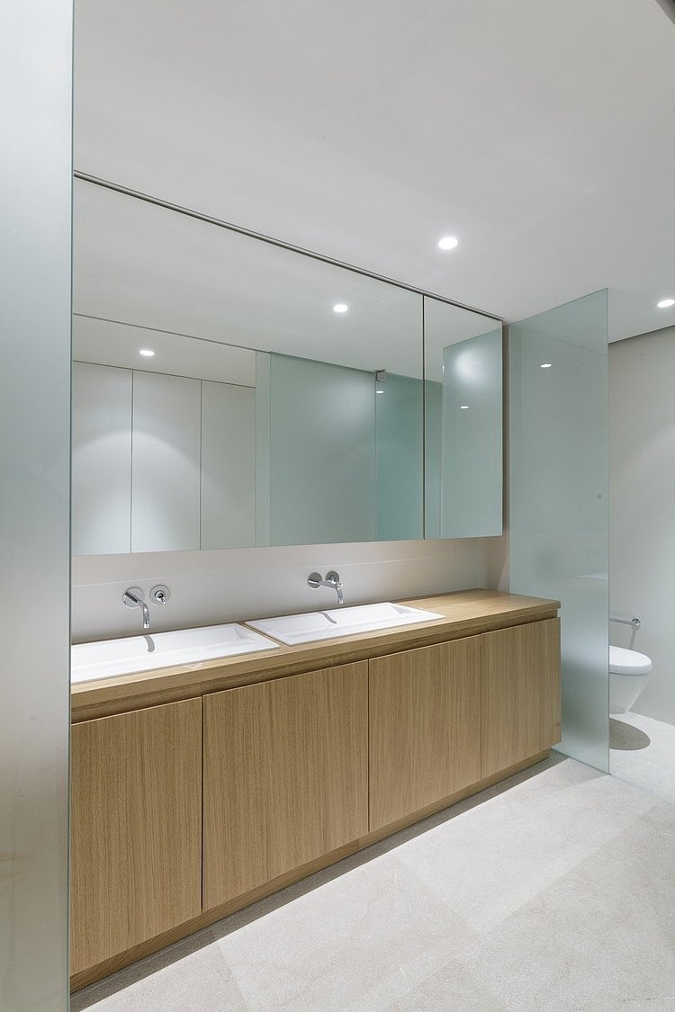 V2 House by 3LHD Architects
