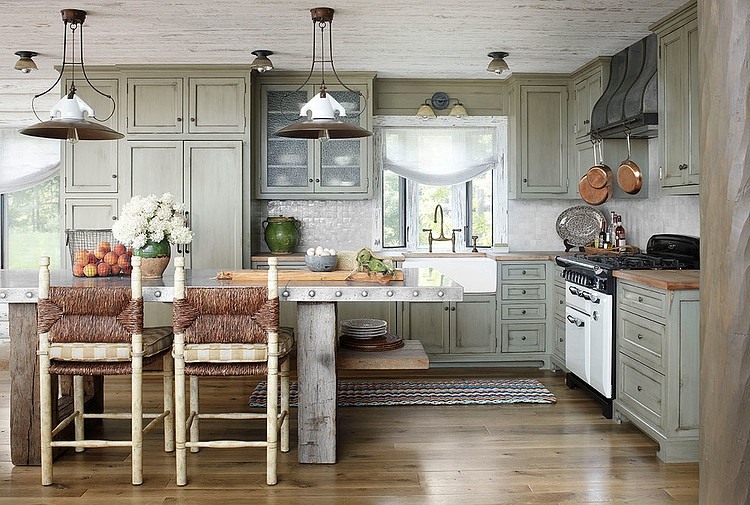 Whitewashed Lake Cabin by Jessica Jubelirer Design
