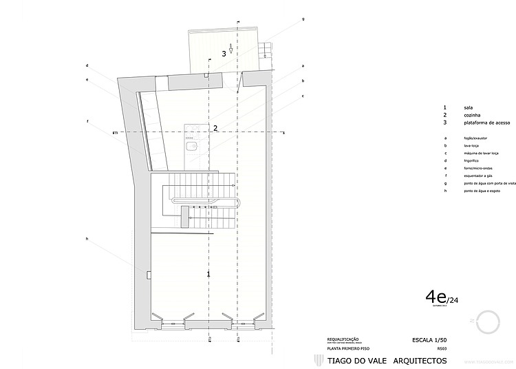 The Three Cusps Chalet by Tiago do Vale Arquitectos