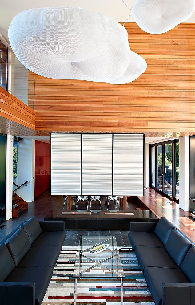 Thorncrest House by Altius Architecture