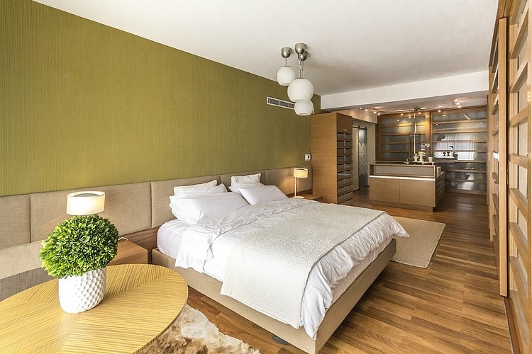 Grand Europa Apartment by NMD