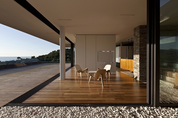 Plane House by K Studio