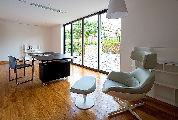 Fuschia Villa by MimA NYstudio + Real Architecture