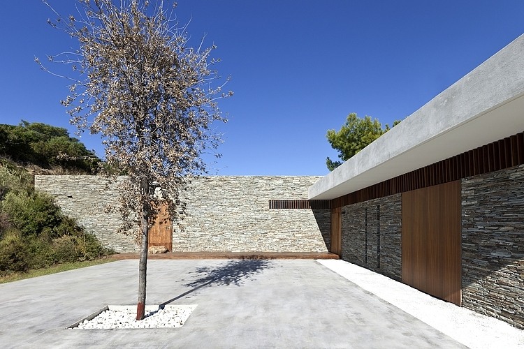 Plane House by K Studio