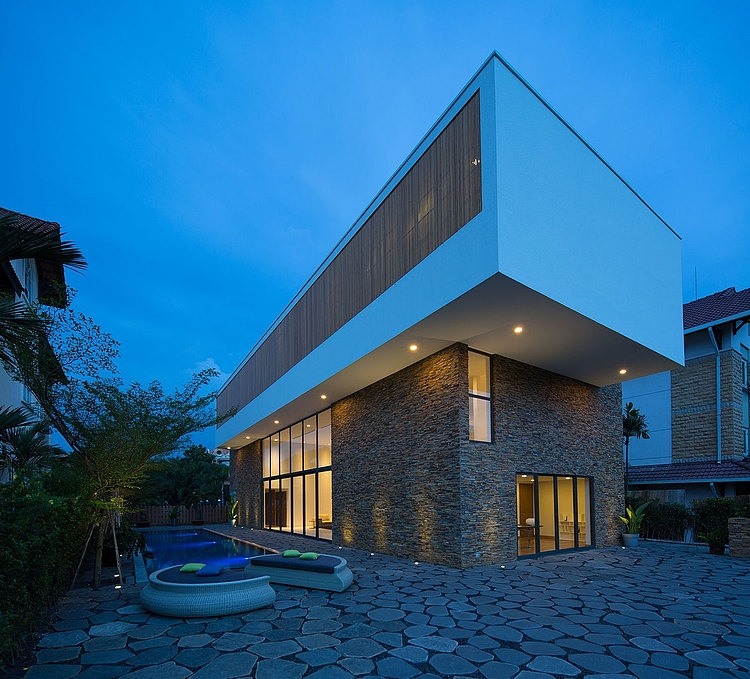 Fuschia Villa by MimA NYstudio + Real Architecture