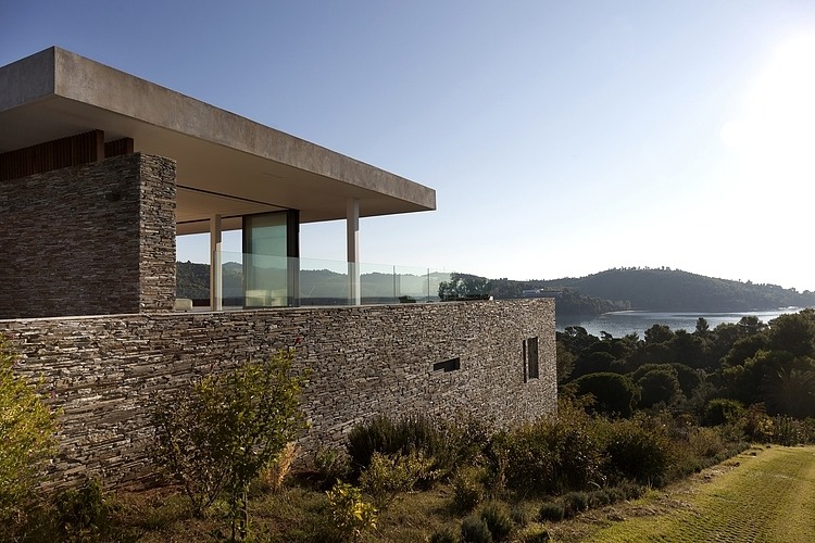 Plane House by K Studio