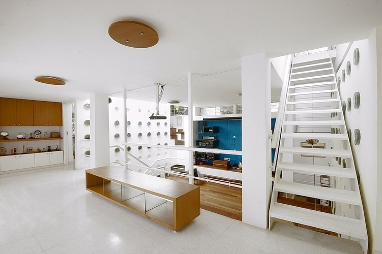 Ghose House by Gaurav Roy Choudhury Architects