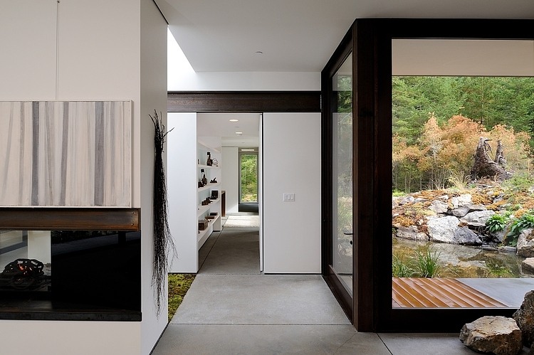 Eagle Ridge by Gary Gladwish Architecture