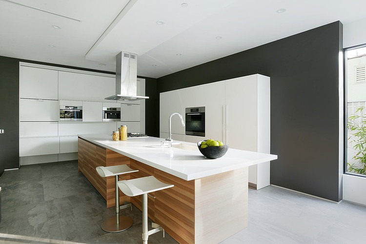 Mansfield Residence by Adeet Madan