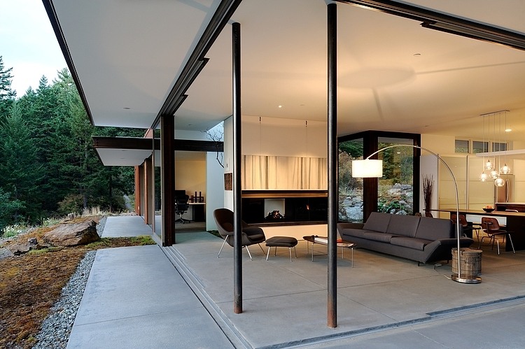 Eagle Ridge by Gary Gladwish Architecture