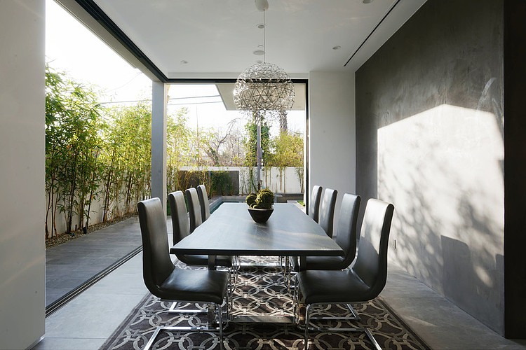 Mansfield Residence by Adeet Madan
