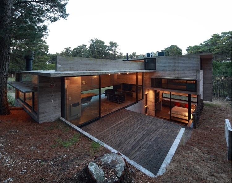 Casa Pedroso by Bak Arquitectos