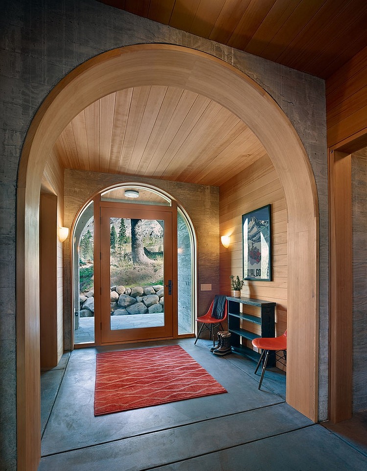 Crow's Nest Residence by Mt. Lincoln Construction