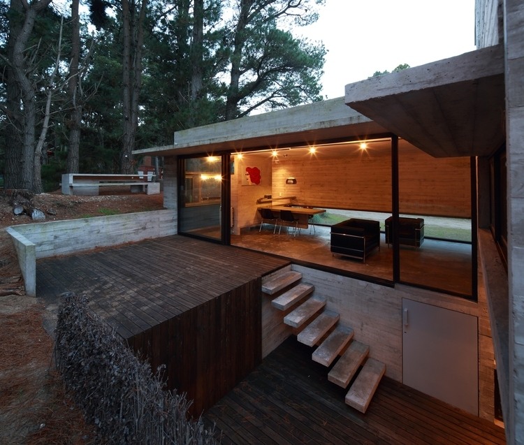 Casa Pedroso by Bak Arquitectos