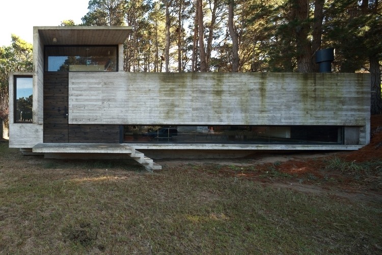 Casa Pedroso by Bak Arquitectos
