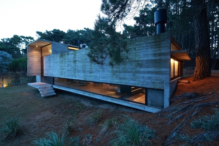 Casa Pedroso by Bak Arquitectos