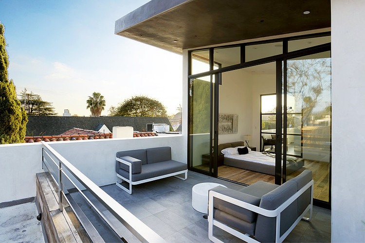 Mansfield Residence by Adeet Madan