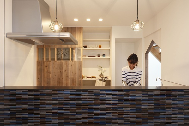 Hazukashi House by Alts Design Office