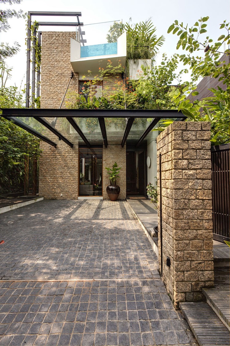 Merryn Road House by Aamer Architects